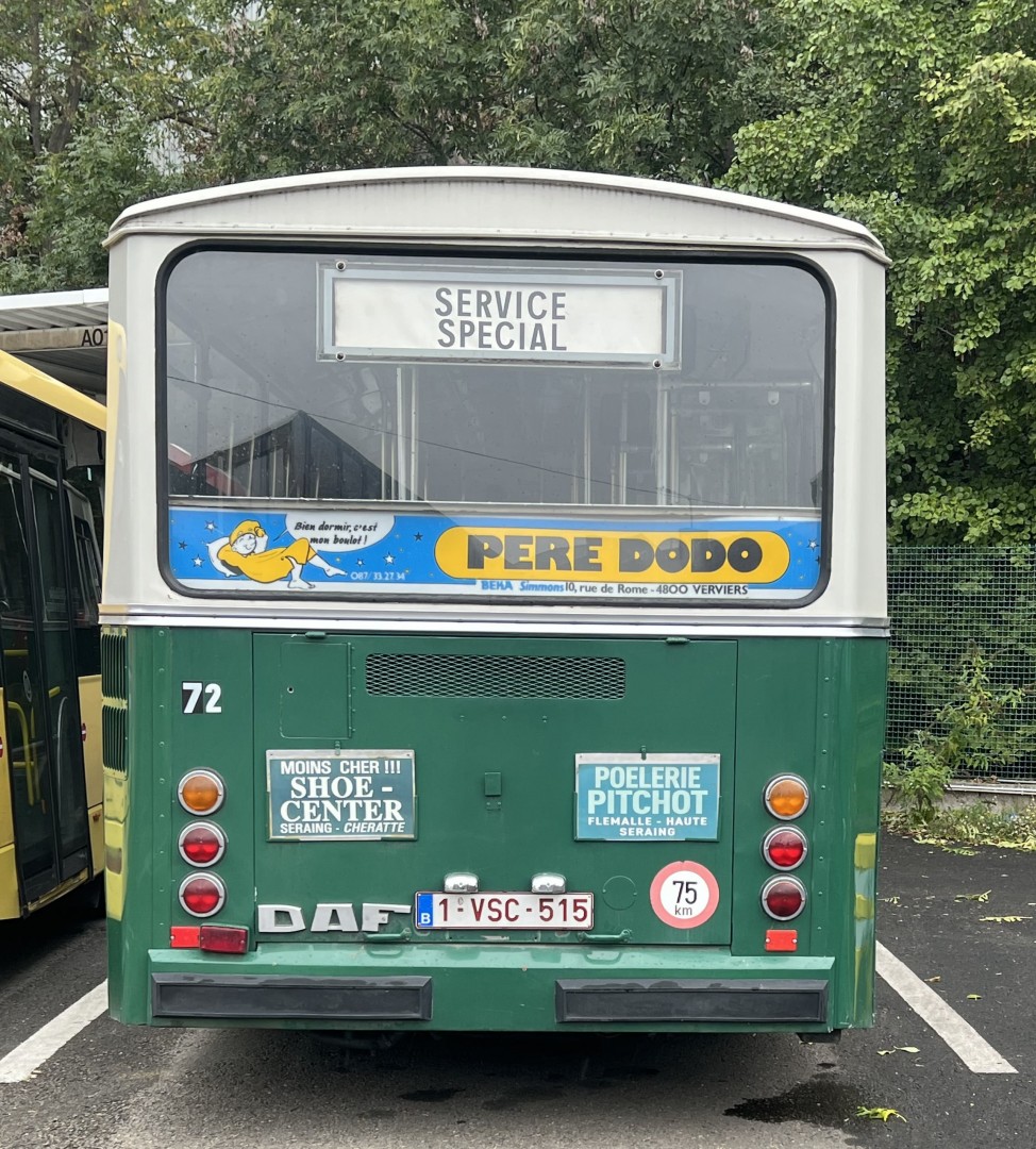 Photo pub vieux bus du siècle passé envoyée par Mr Augugliaro que nous remercions pour cette trouvaille!